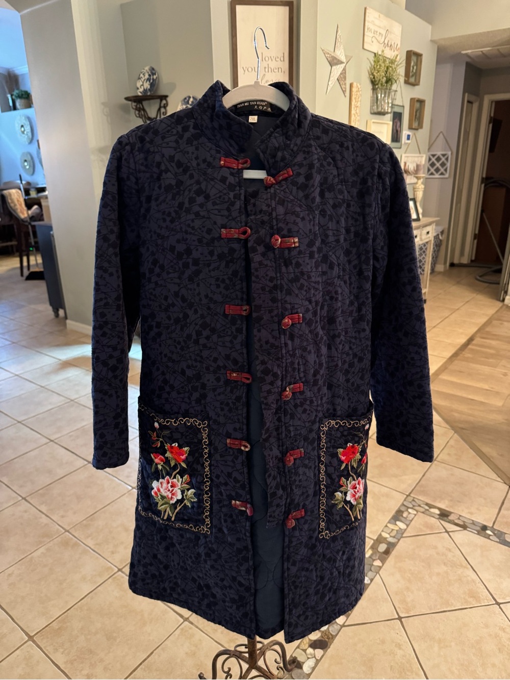 Tian Mu Yan Xuan 2XL Quilted Jacket Chinese Frog Closure Embroidered Floral Coat